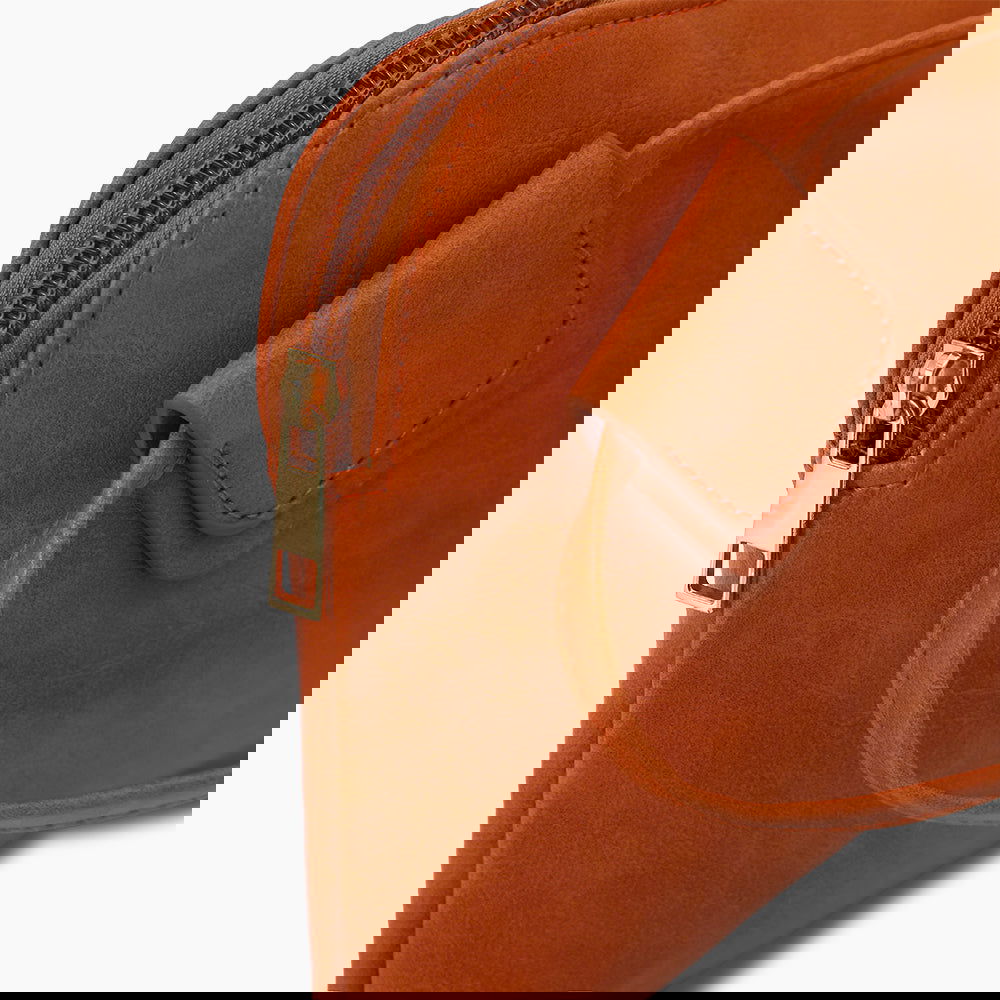 Monoblanks PU Leather Purse Wrist Bag Chocolate